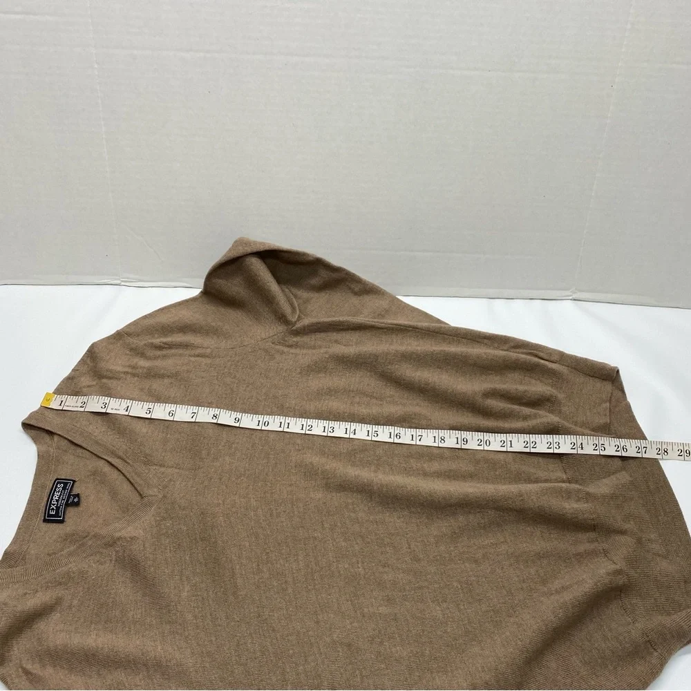Express Mens Merino Wool XL Tan Sweater V Neck Pullover Modern Fit Grandpa